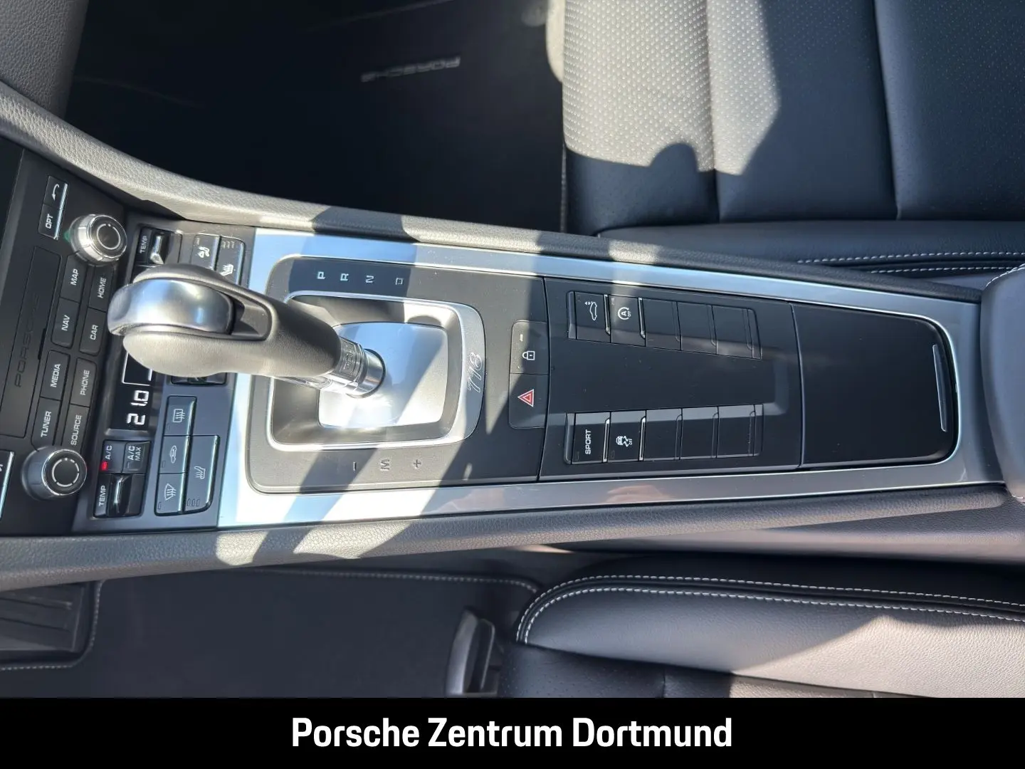 Cayman 718 Style Edition Rückfahrkamera Leder