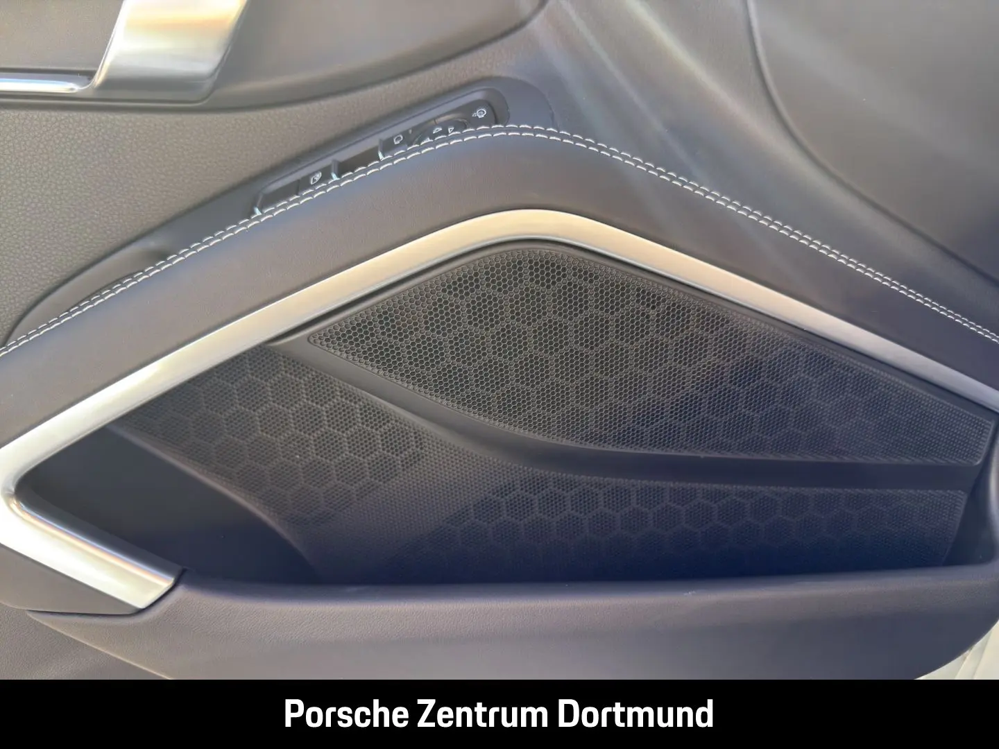 Cayman 718 Style Edition Rückfahrkamera Leder