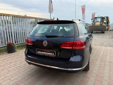 Volkswagen Passat 2012 1.4L Benzină