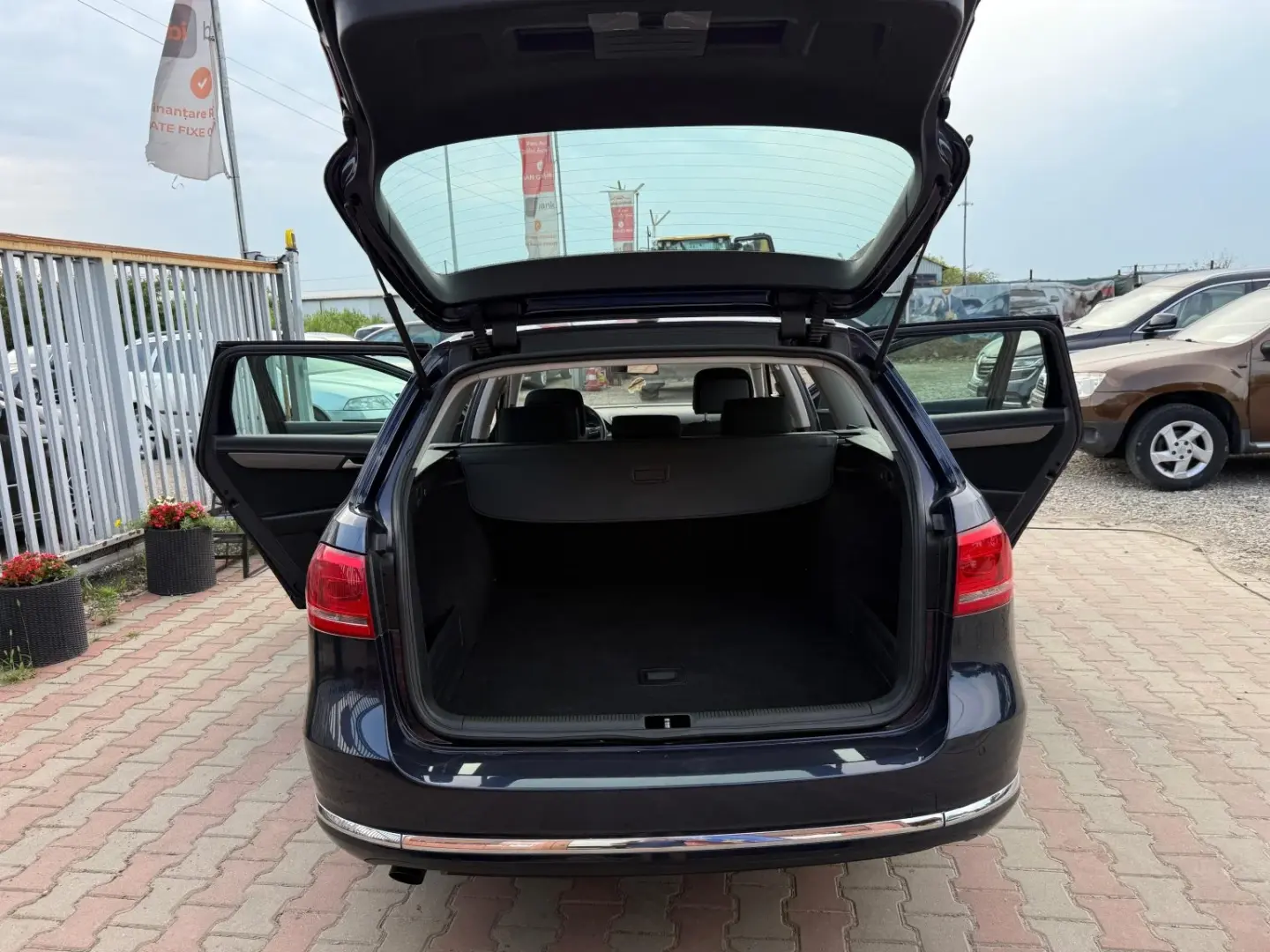 Volkswagen Passat 2012 1.4L Benzină