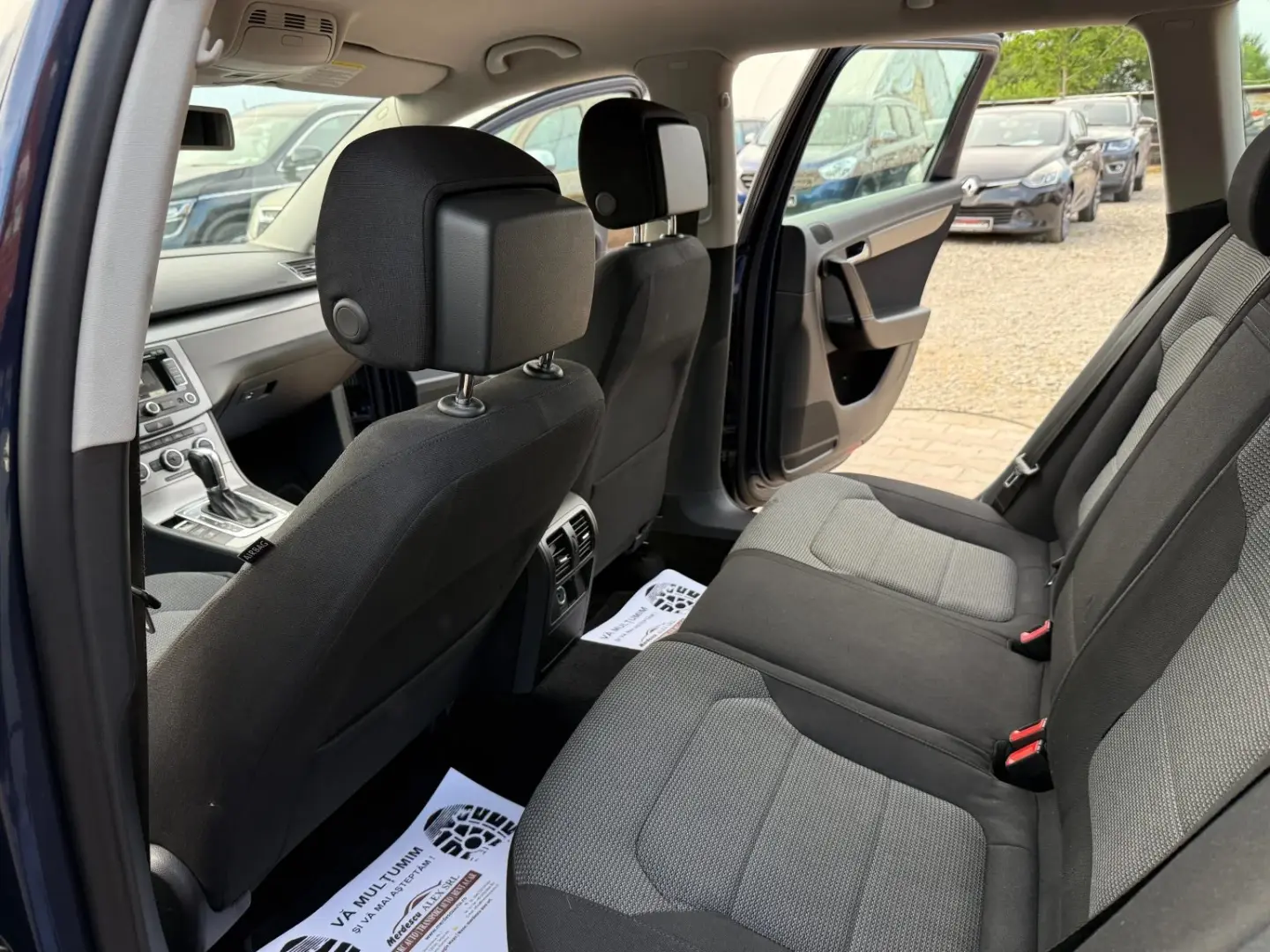 Volkswagen Passat 2012 1.4L Benzină