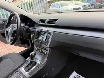 Volkswagen Passat 2012 1.4L Benzină