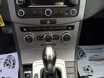 Volkswagen Passat 2012 1.4L Benzină