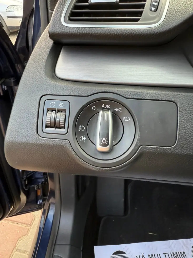 Volkswagen Passat 2012 1.4L Benzină