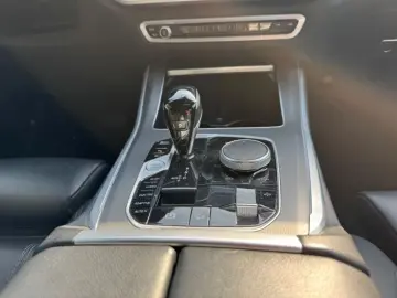 BMW X5 xDrive 45e Luftfederung AHK Pano Navi Memory