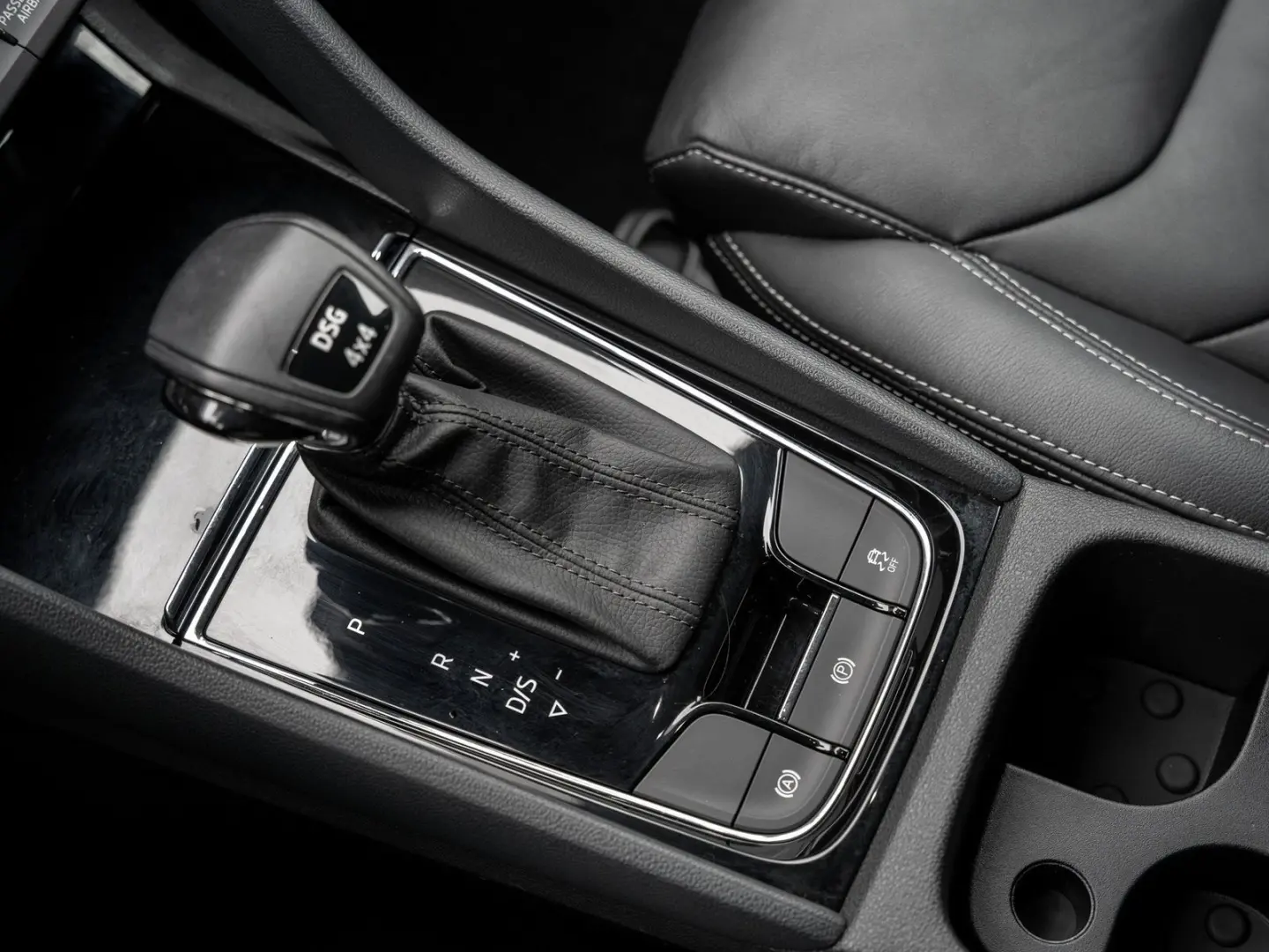 KODIAQ SOLEIL 2.0 TSI DSG 4X4 Kam. Leder Navi LM