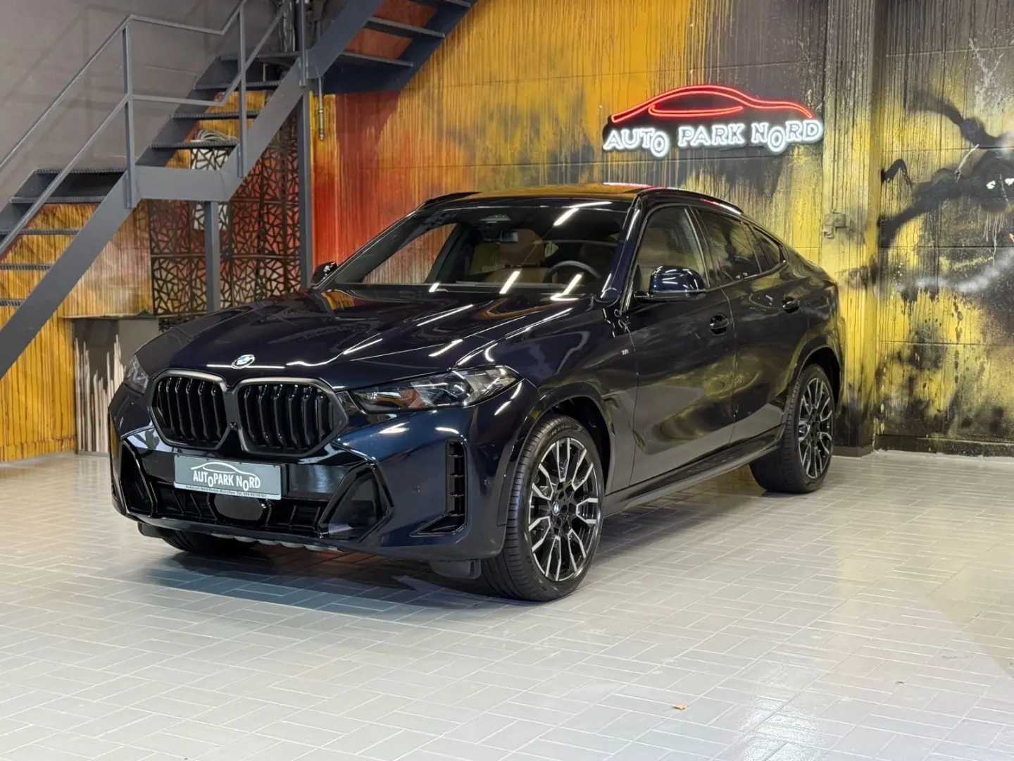 X6 40i xDrive M Sport~PANO SKY~SOFT CLOSE~H&K~