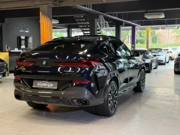 X6 40i xDrive M Sport~PANO SKY~SOFT CLOSE~H&K~