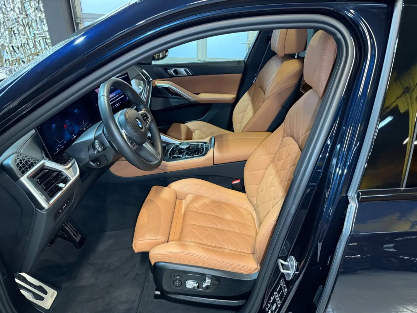 X6 40i xDrive M Sport~PANO SKY~SOFT CLOSE~H&K~