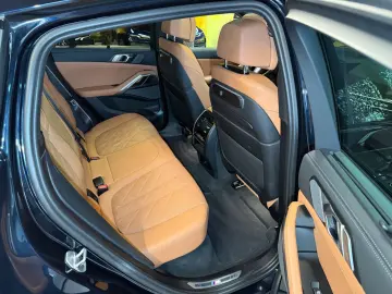 X6 40i xDrive M Sport~PANO SKY~SOFT CLOSE~H&K~