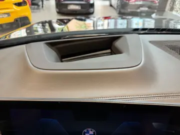 X6 40i xDrive M Sport~PANO SKY~SOFT CLOSE~H&K~