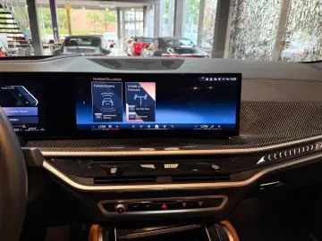 X6 40i xDrive M Sport~PANO SKY~SOFT CLOSE~H&K~