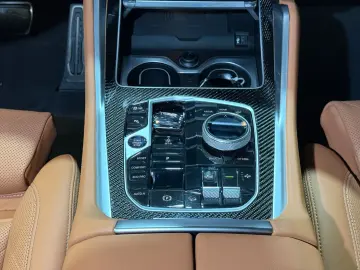 X6 40i xDrive M Sport~PANO SKY~SOFT CLOSE~H&K~