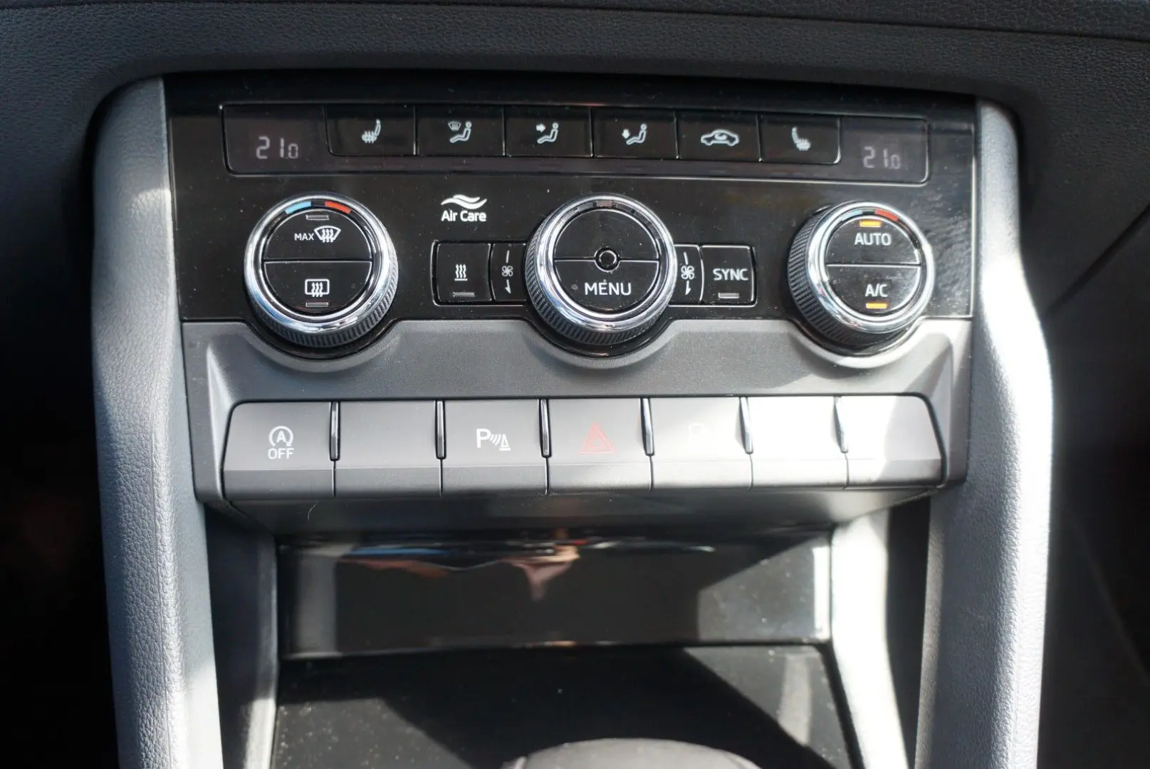 Kodiaq Soleil 4x4 DSG STDHZ KAMERA PDC LED