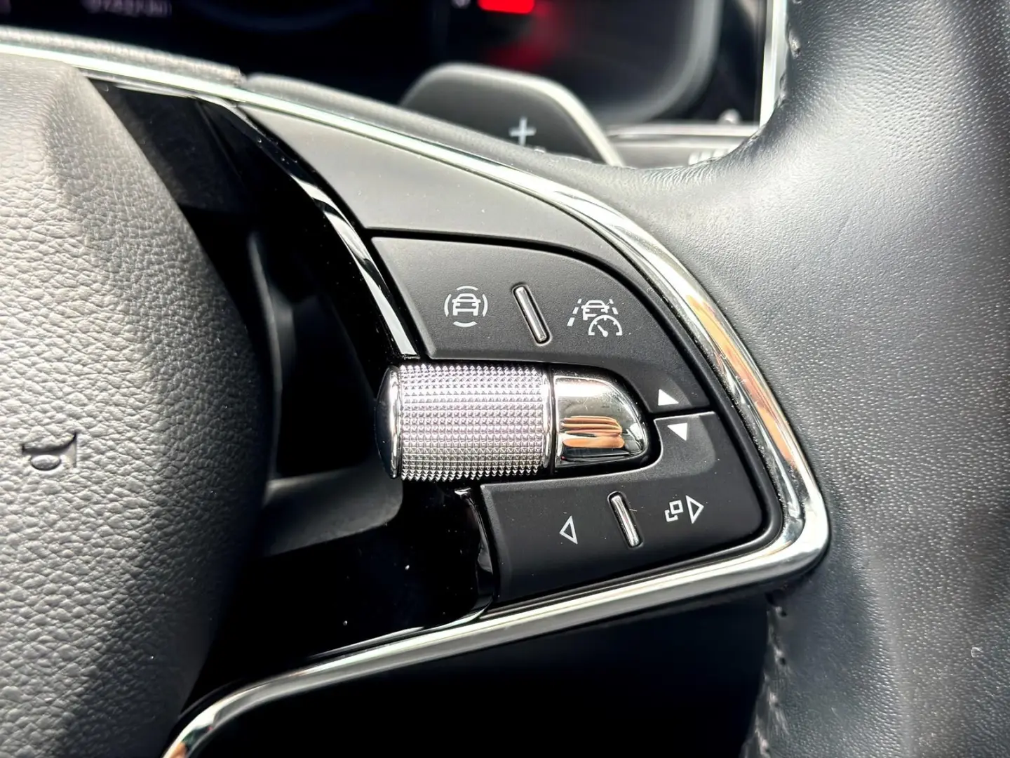 Kodiaq L&K 4x4 AHK KESSY APP-CAR ACC MATRIX VIRT