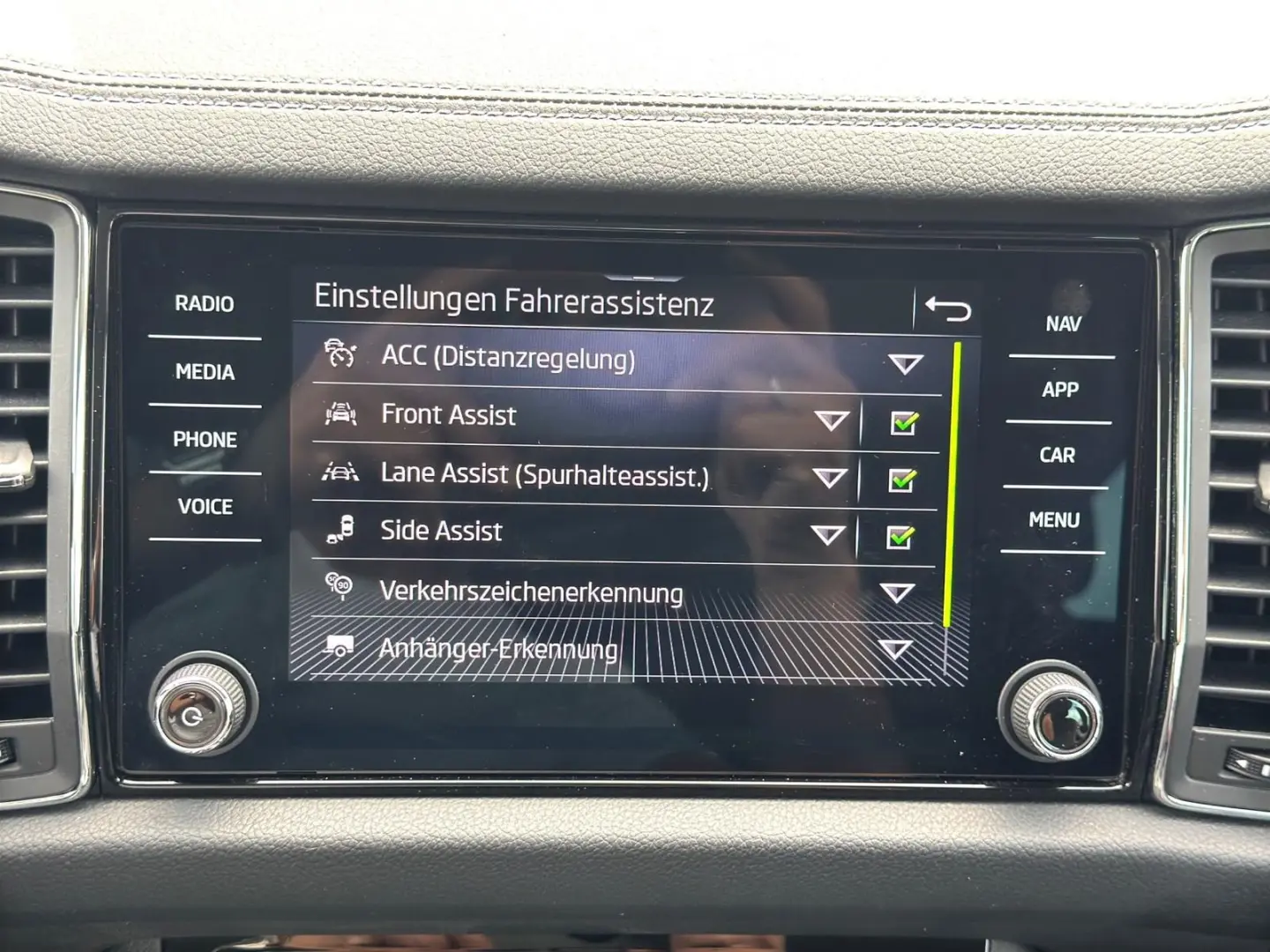 Kodiaq L&K 4x4 AHK KESSY APP-CAR ACC MATRIX VIRT