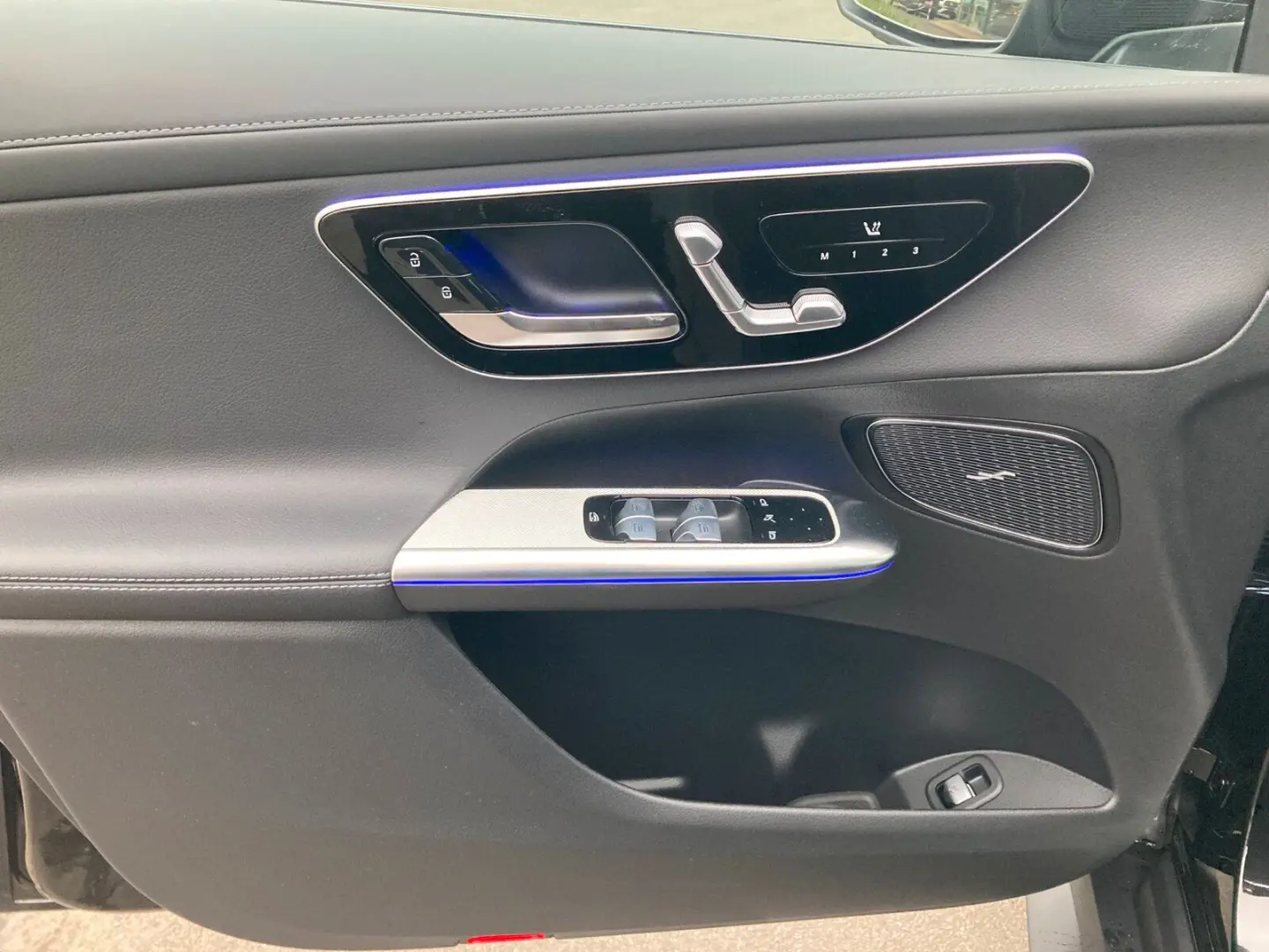 GLC 300 de 4M AMG Line Pano AHK Distronic 360 -K