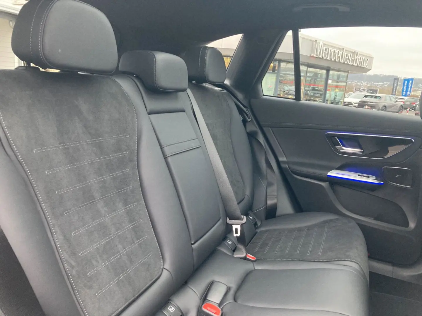 GLC 300 de 4M AMG Line Pano AHK Distronic 360 -K