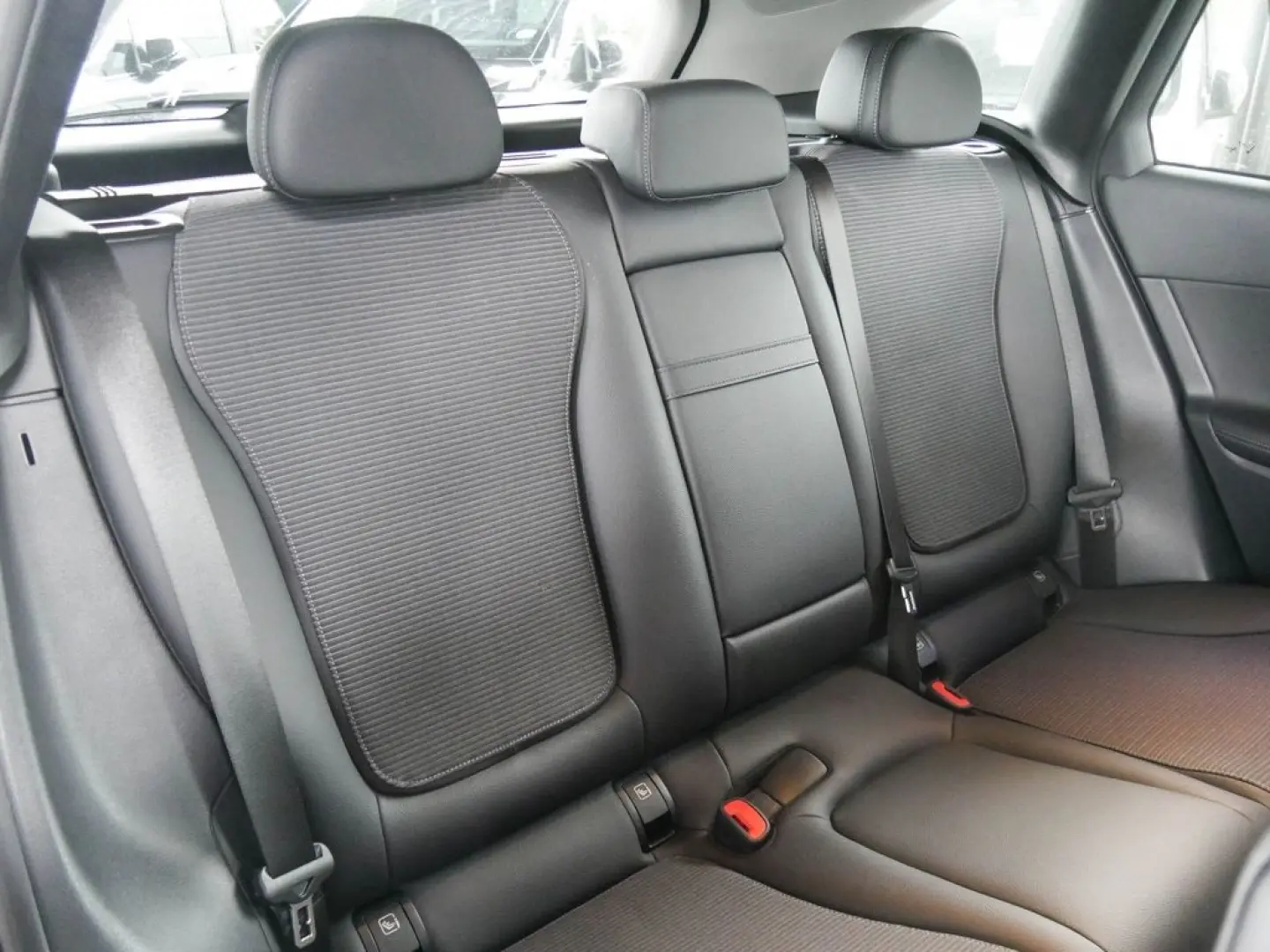 GLC 200 4M AVANTGARDE LED NAVI KEYL KAM PTS