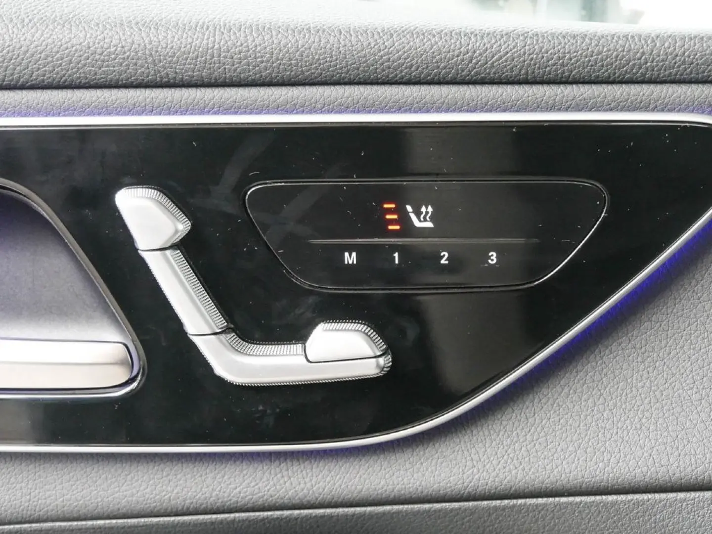 GLC 200 4M AVANTGARDE LED NAVI KEYL KAM PTS