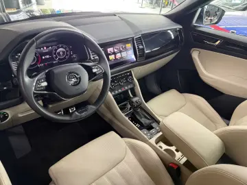 Kodiaq 2.0 TSI  Laurin&Klement  4x4 DSG PANO AHK