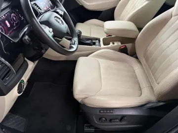 Kodiaq 2.0 TSI  Laurin&Klement  4x4 DSG PANO AHK