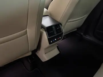 Kodiaq 2.0 TSI  Laurin&Klement  4x4 DSG PANO AHK