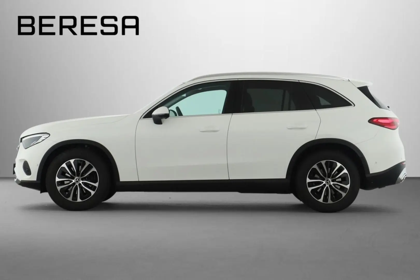 GLC 200 4M Avantgarde Pano Memory LED MBUX 360