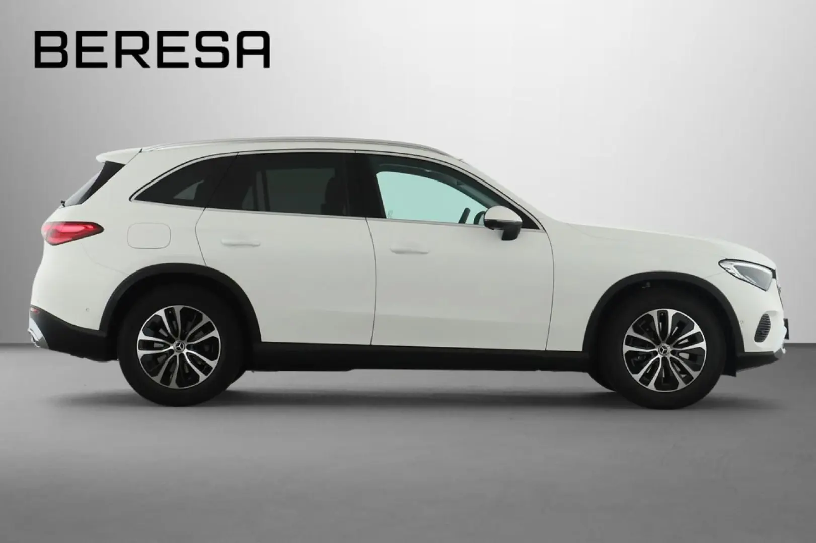 GLC 200 4M Avantgarde Pano Memory LED MBUX 360