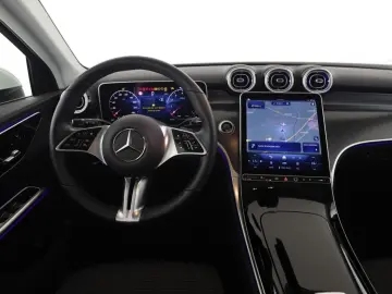 GLC 200 4M Avantgarde Pano Memory LED MBUX 360