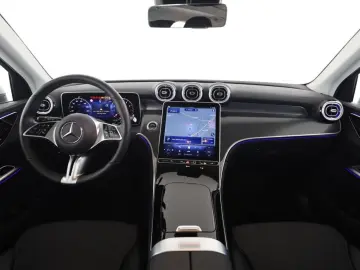 GLC 200 4M Avantgarde Pano Memory LED MBUX 360