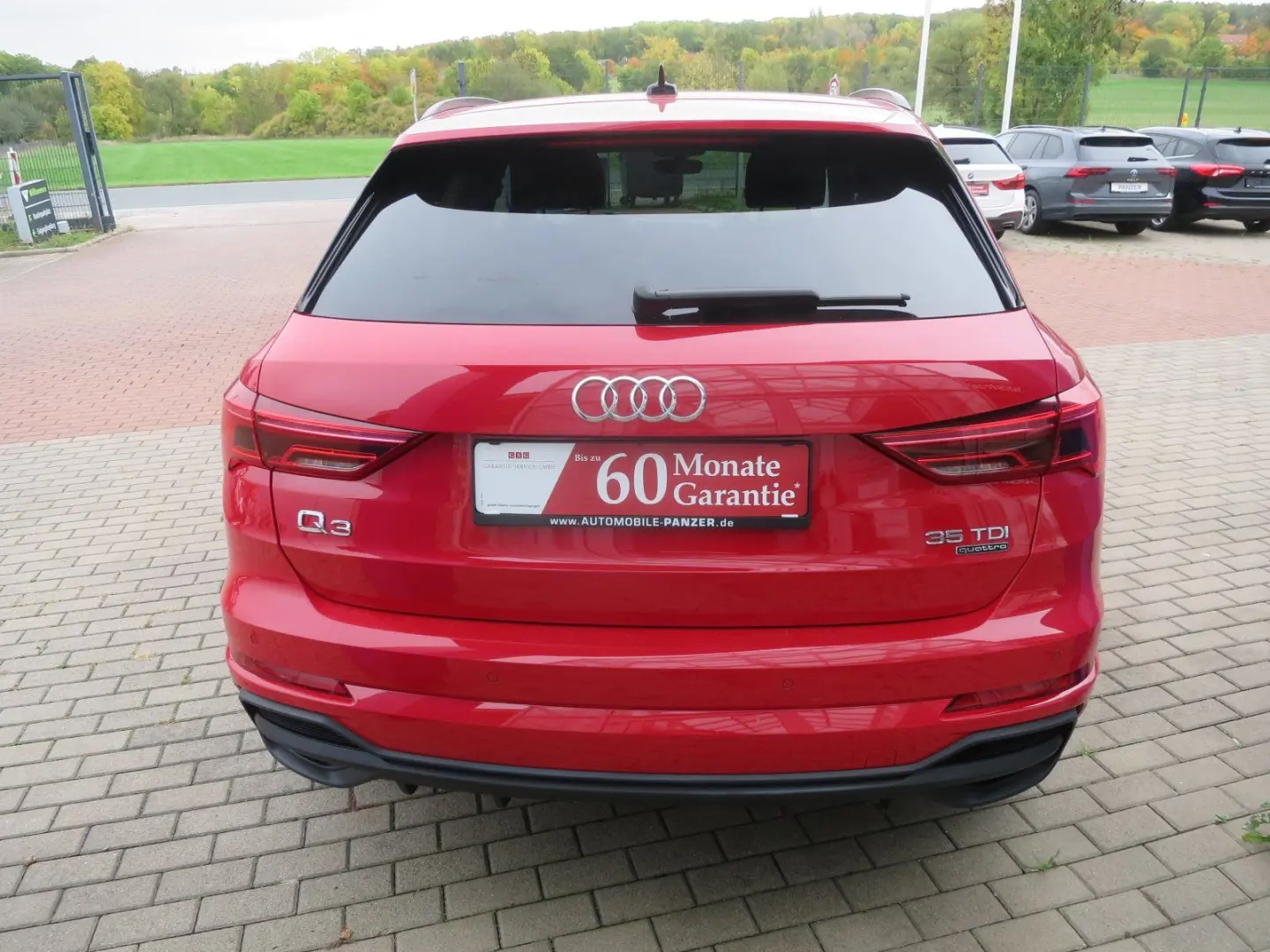 Q3 35  2.0 TDI quattro S line Standhzg LED ACC