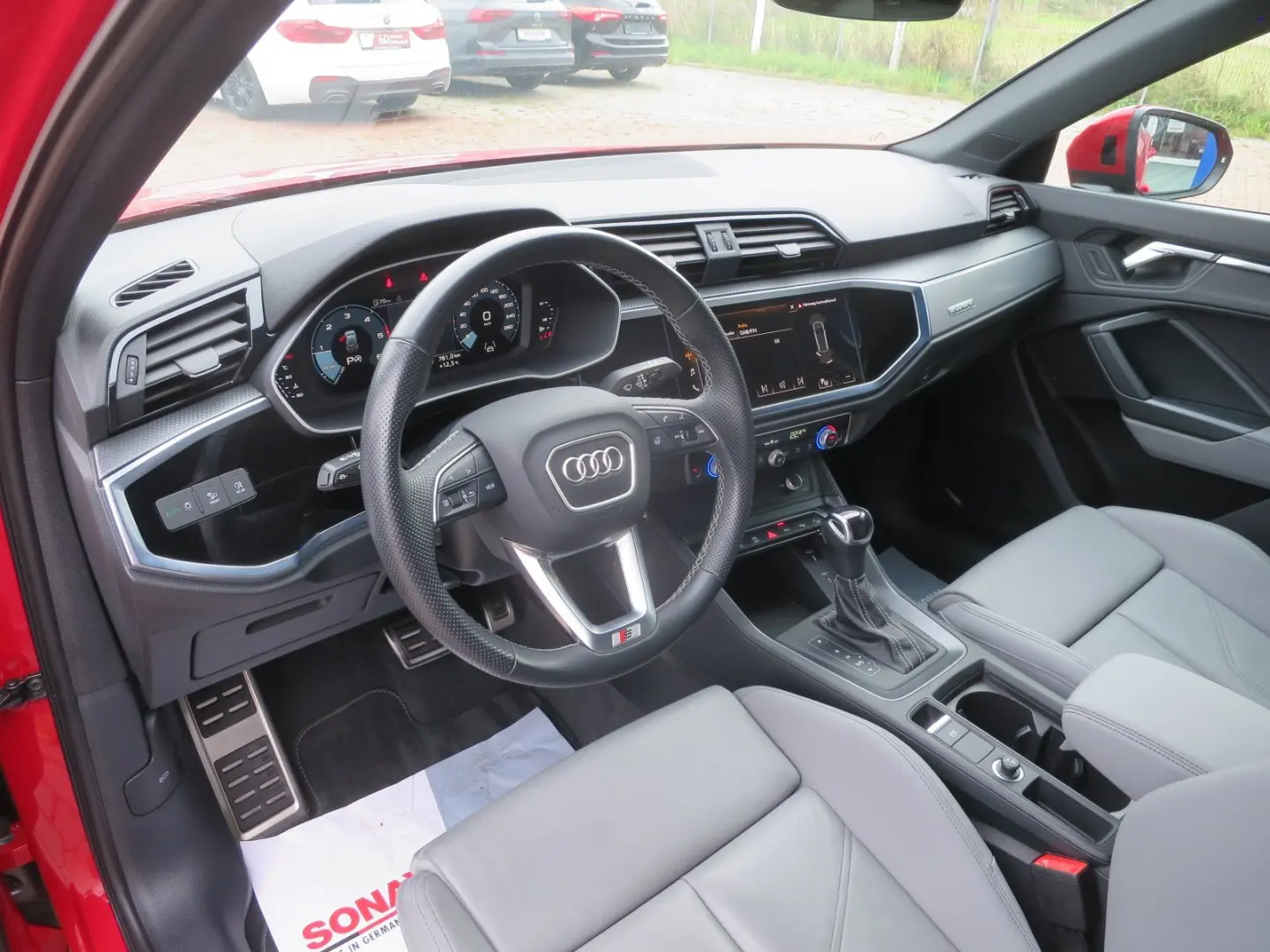 Q3 35  2.0 TDI quattro S line Standhzg LED ACC