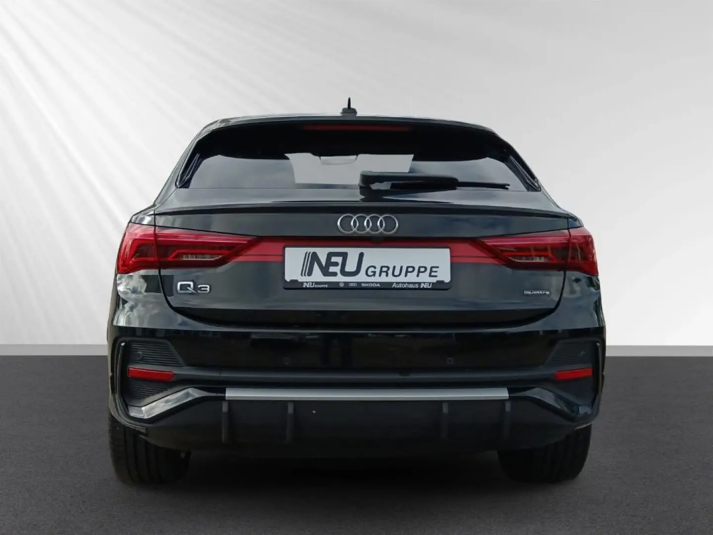 Q3 Sportback S line 40 TDI quattro S tronic AHK