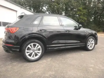 Q3 40 TDI quattro S line Black Autom. Navi LED