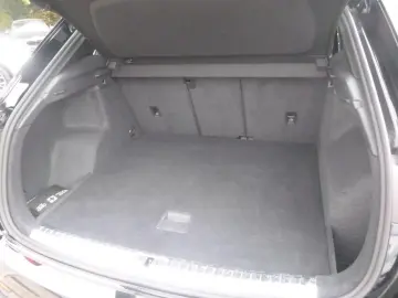 Q3 40 TDI quattro S line Black Autom. Navi LED