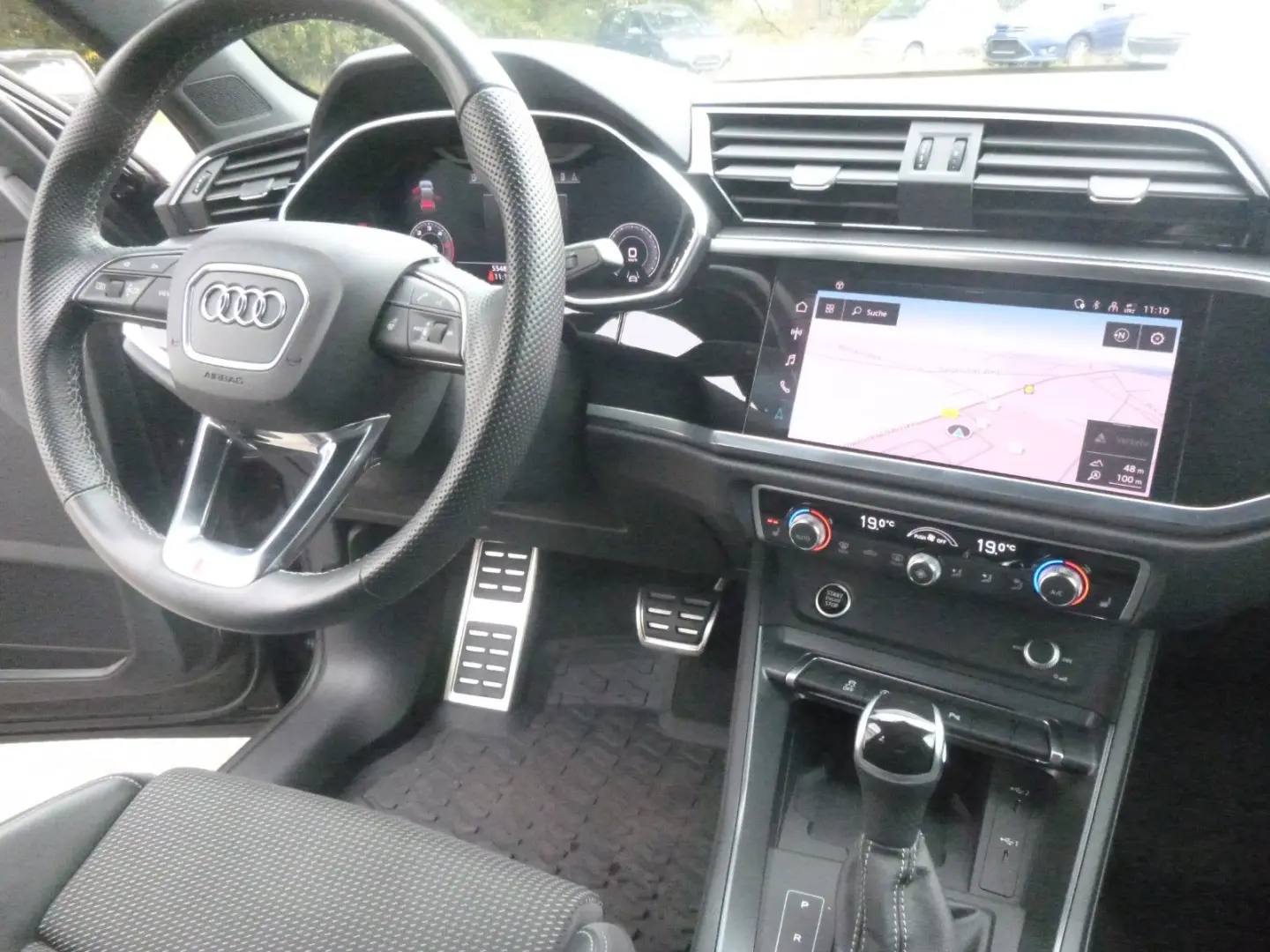 Q3 40 TDI quattro S line Black Autom. Navi LED