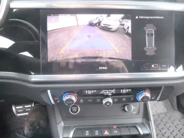 Q3 40 TDI quattro S line Black Autom. Navi LED