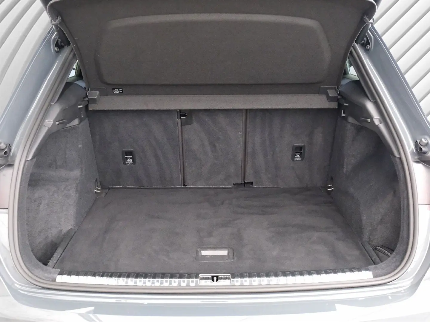 Q3 40 TDI quattro advanced PANO ACC AHK RFK LED