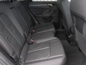 Q3 40 TDI quattro advanced PANO ACC AHK RFK LED