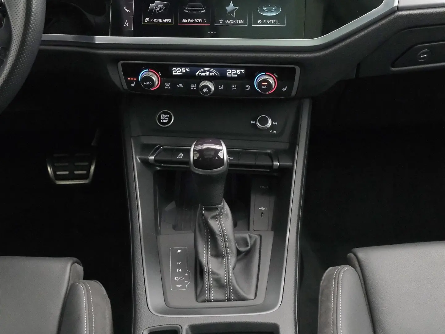 Q3 40 TDI quattro advanced PANO ACC AHK RFK LED