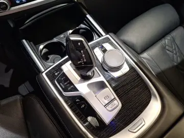 730d xDrive DA Prof ACC HUD StdHzg KomfSz Glasd.