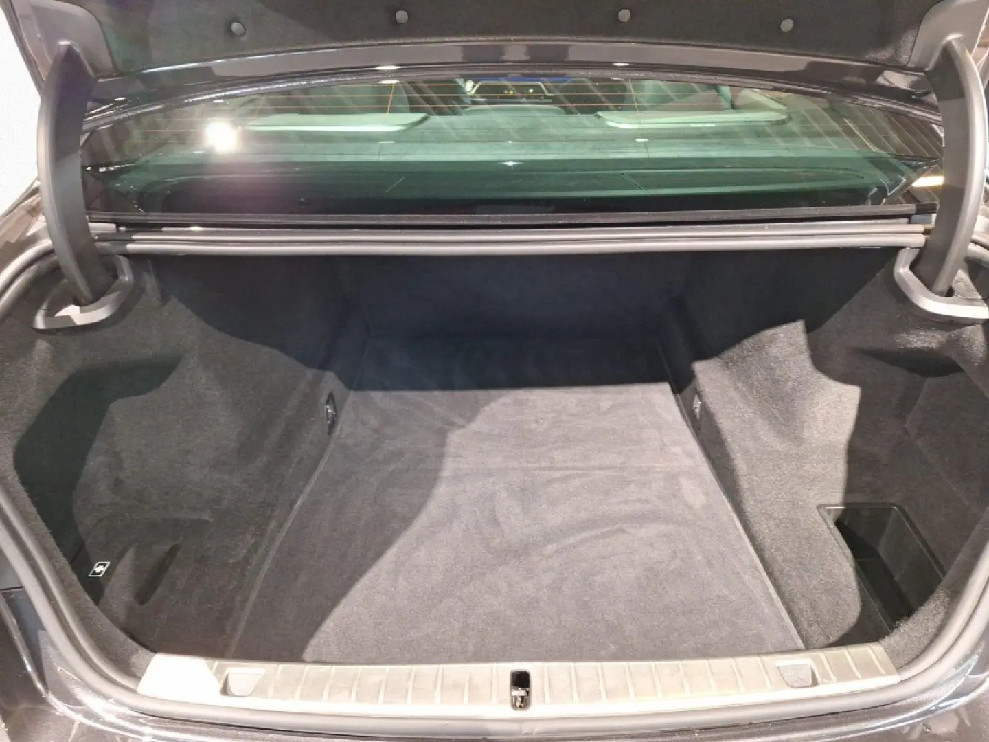 730d xDrive DA Prof ACC HUD StdHzg KomfSz Glasd.