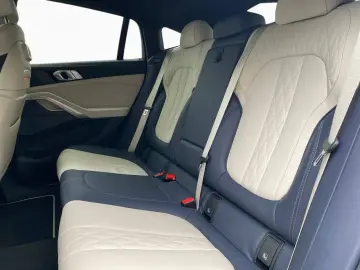 X6 xDr.40d M Sport 22  Skylounge AHK H K PA  HUD