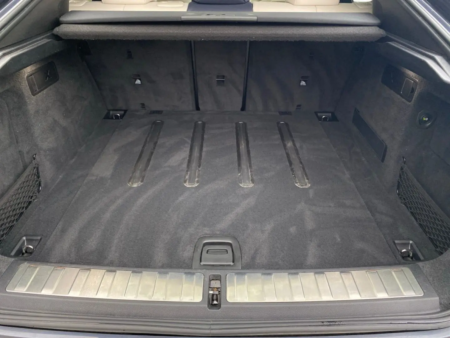 X6 xDr.40d M Sport 22  Skylounge AHK H K PA  HUD