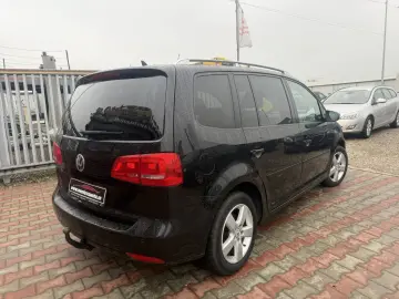 Volkswagen Touran 2011 1.4L Benzină