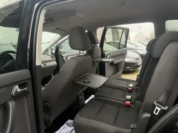 Volkswagen Touran 2011 1.4L Benzină