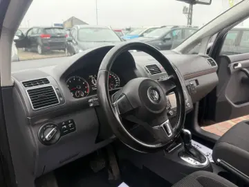 Volkswagen Touran 2011 1.4L Benzină