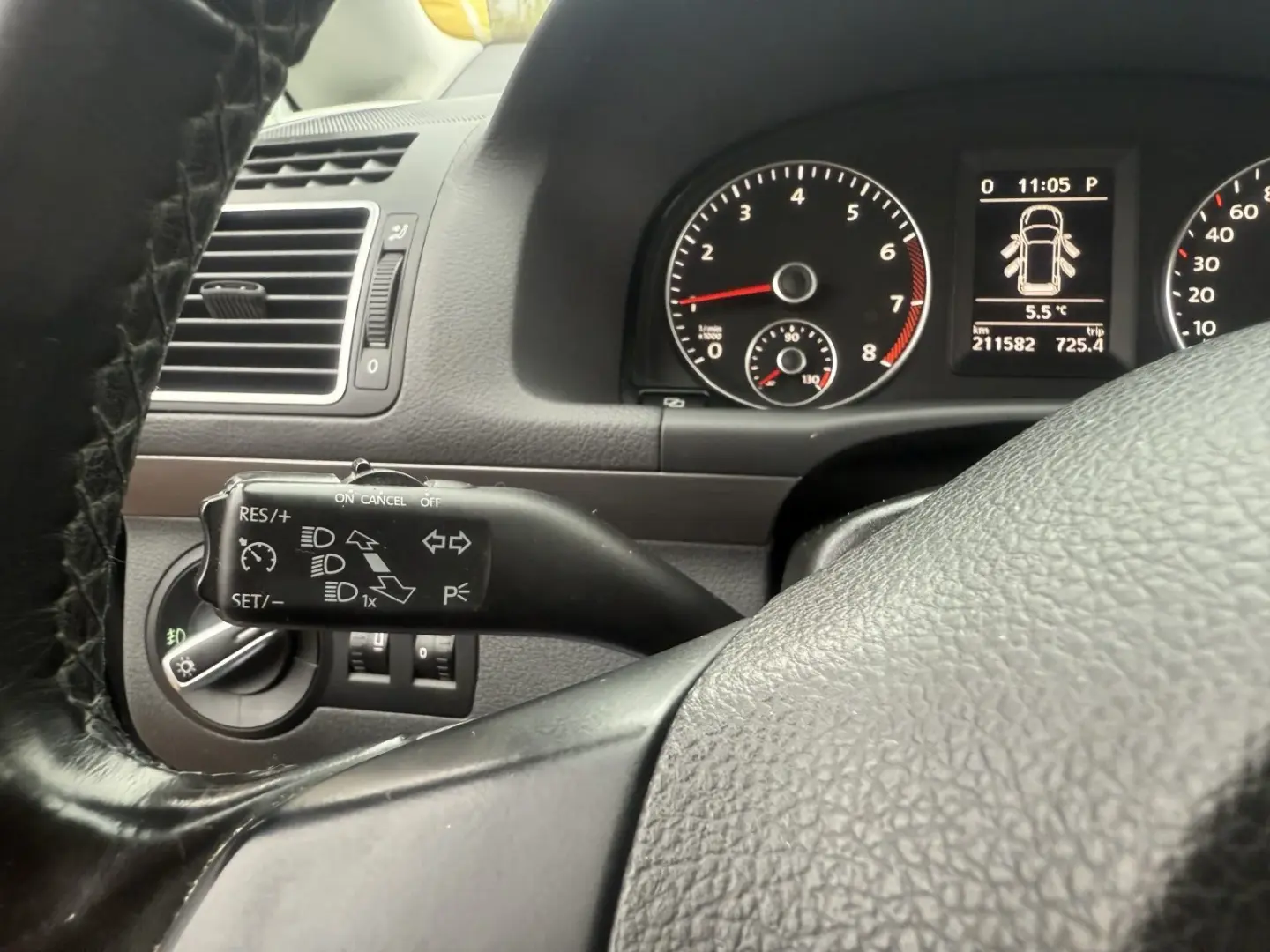 Volkswagen Touran 2011 1.4L Benzină