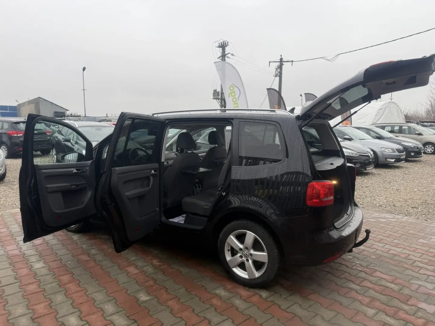 Volkswagen Touran 2011 1.4L Benzină